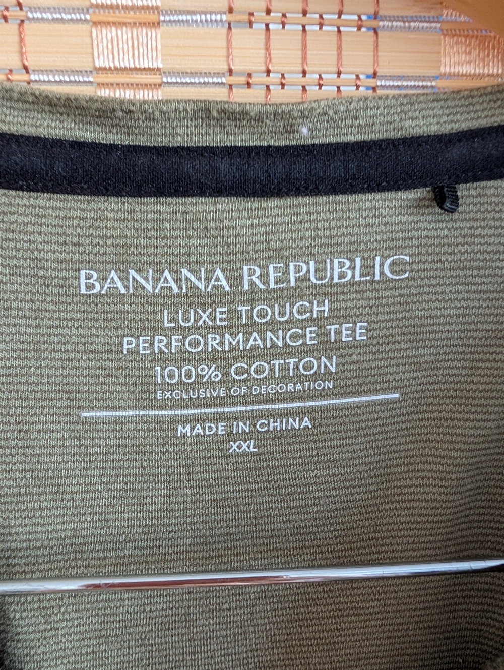 Banana Republic Olive Green Knit Chino Tee - Picture 4 of 10